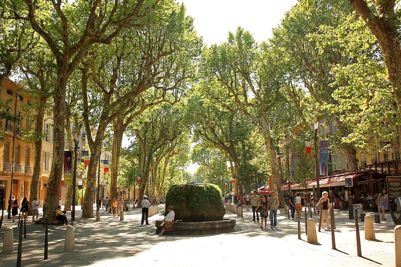Aix-en-Provence — Cours Mirabeau