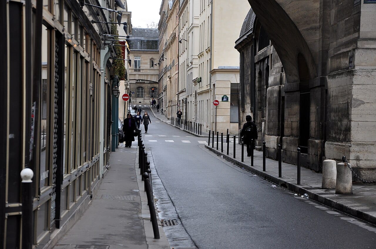 Paris 6ème — boulevard Saint-Germain