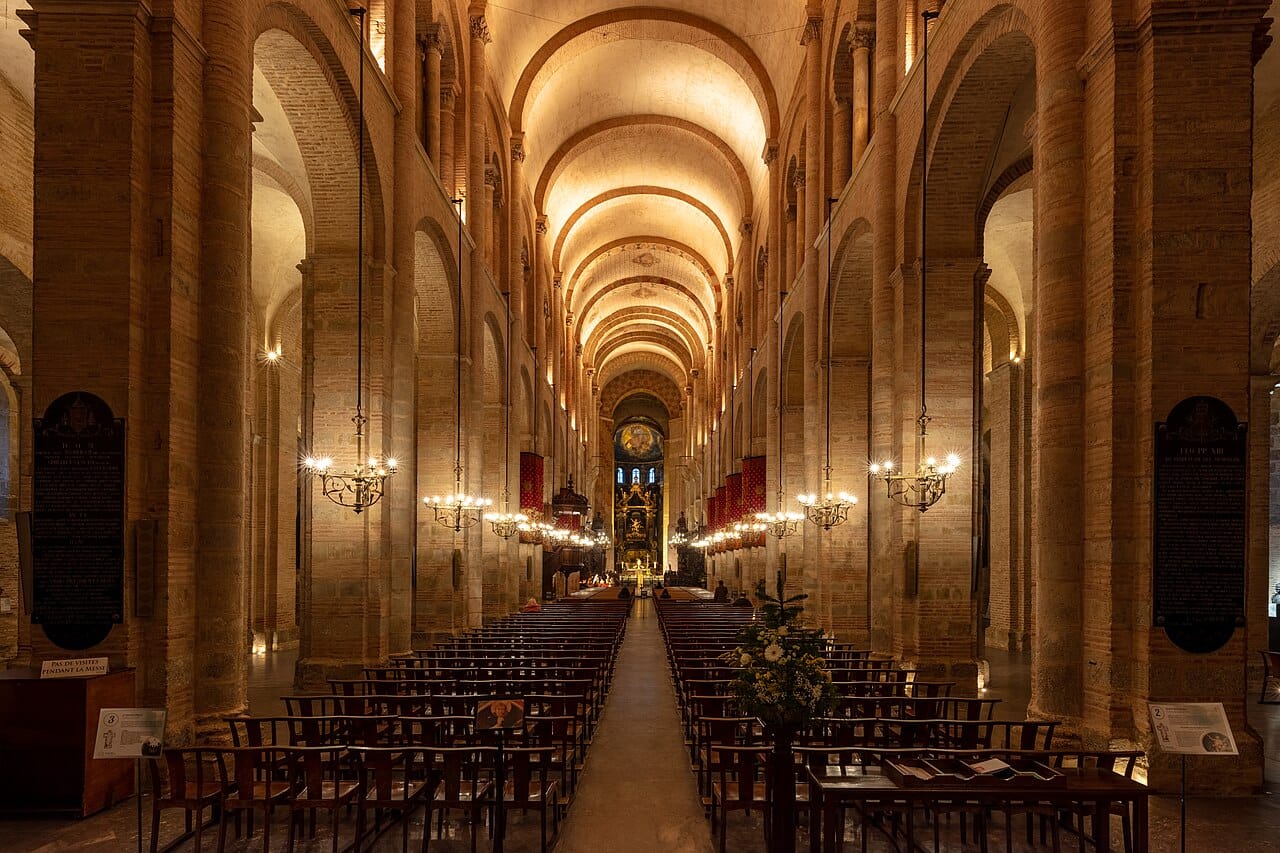 Basilique Saint-Sernin, Toulouse — emblème de la ville rose
